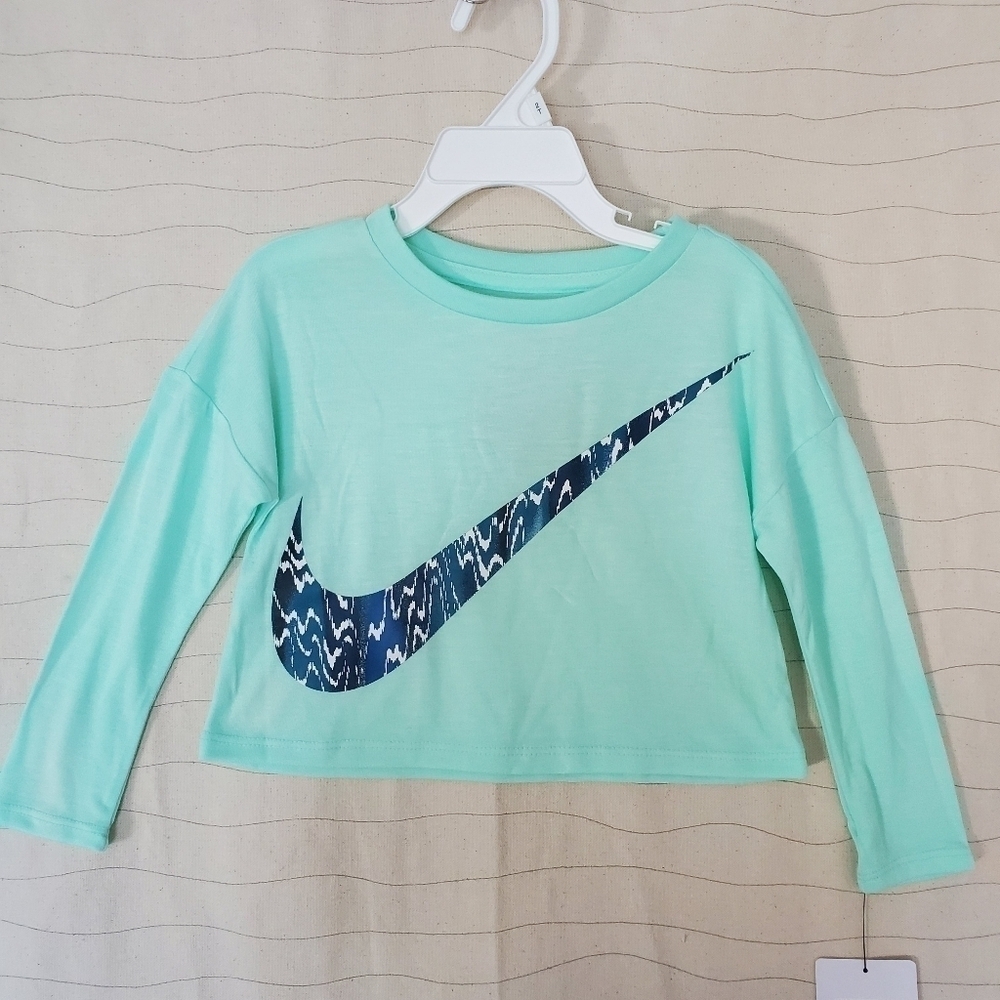 Nike Girls Iconclash Long Sleeve T-shirt Mint Foam 26K184-E6D Size 2T NEW